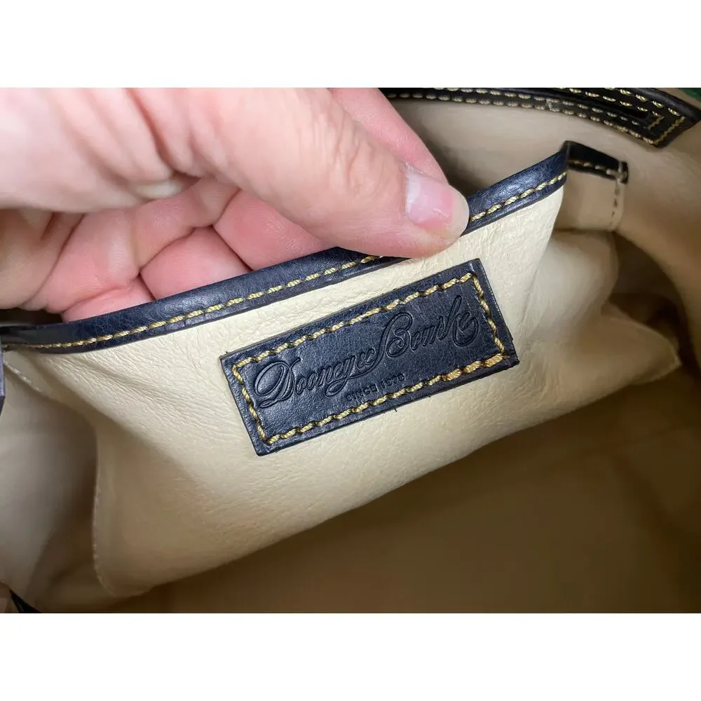 Dooney & Bourke gorgeous dooney